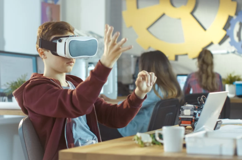 Blended and Brilliant: Best Digital Tools for Hybrid…